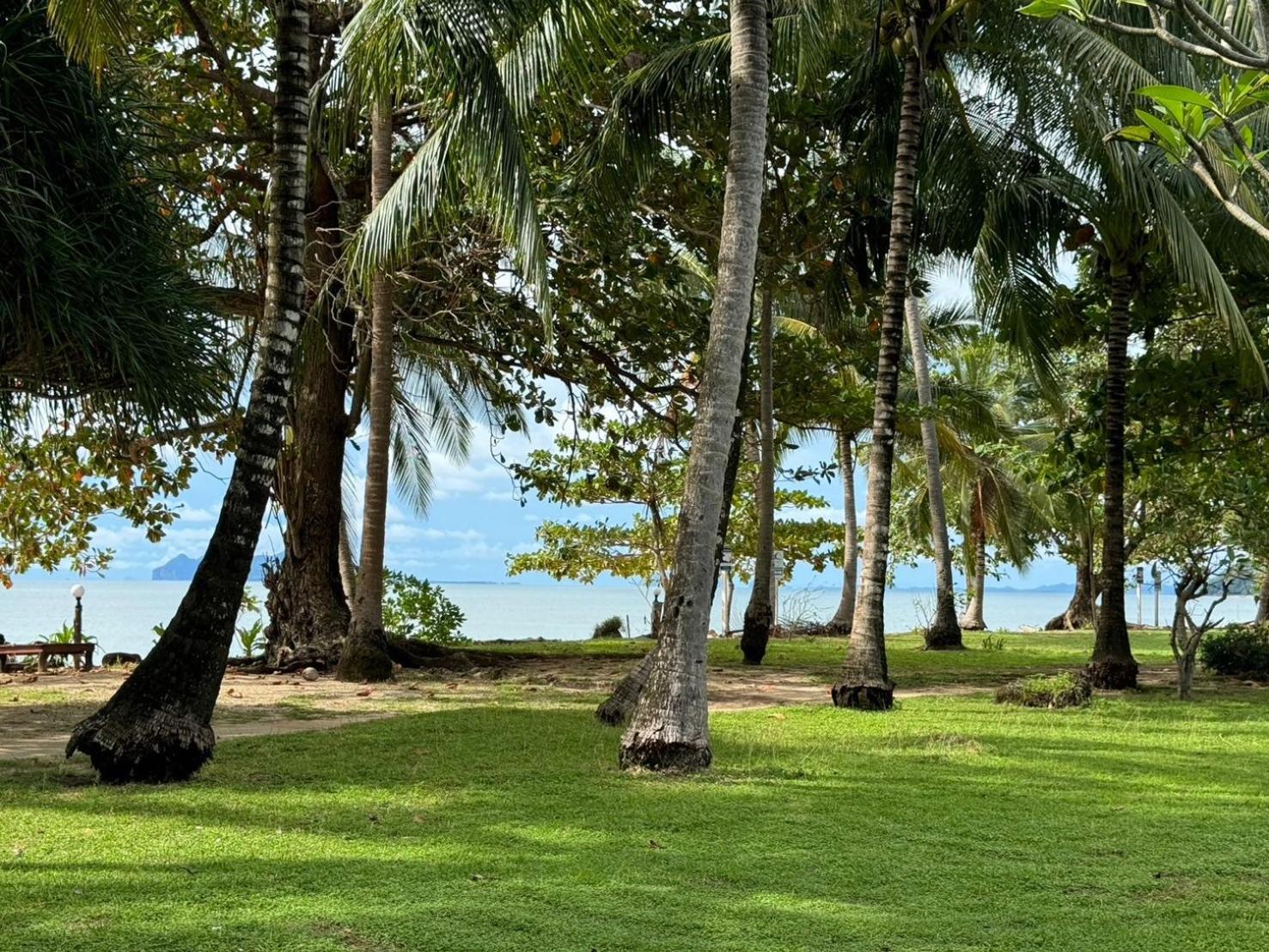 Libong Beach Resort Exterior photo